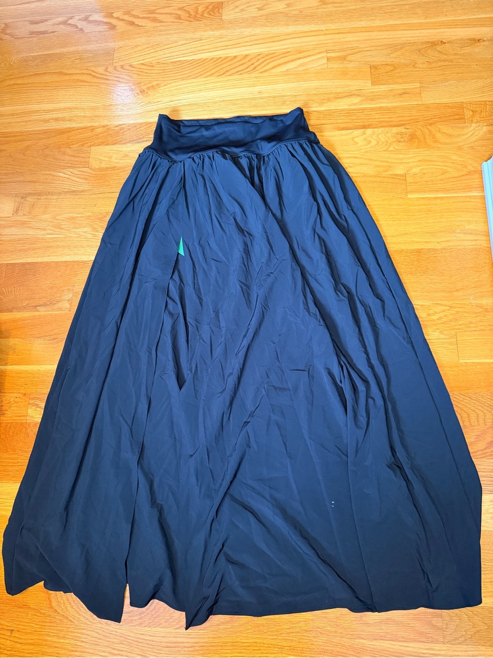 Halara Black High Waist Flowy Maxi Skirt Built In Underwear Size M NWT